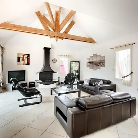 Havre De Paix Avec Piscine Pour 6 Personnes Вилла