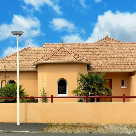 Havre De Paix Avec Piscine Pour 6 Personnes Вилла