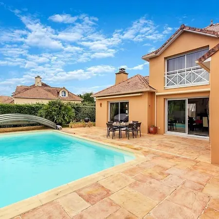 Havre De Paix Avec Piscine Pour 6 Personnes Villa *